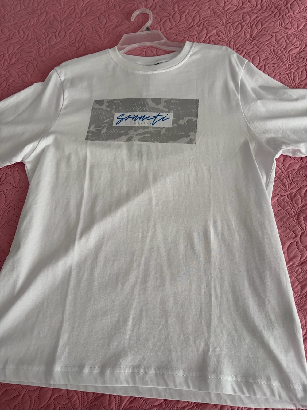 White Short-Sleeve Graphic Tee with Grey Camouflage Panel